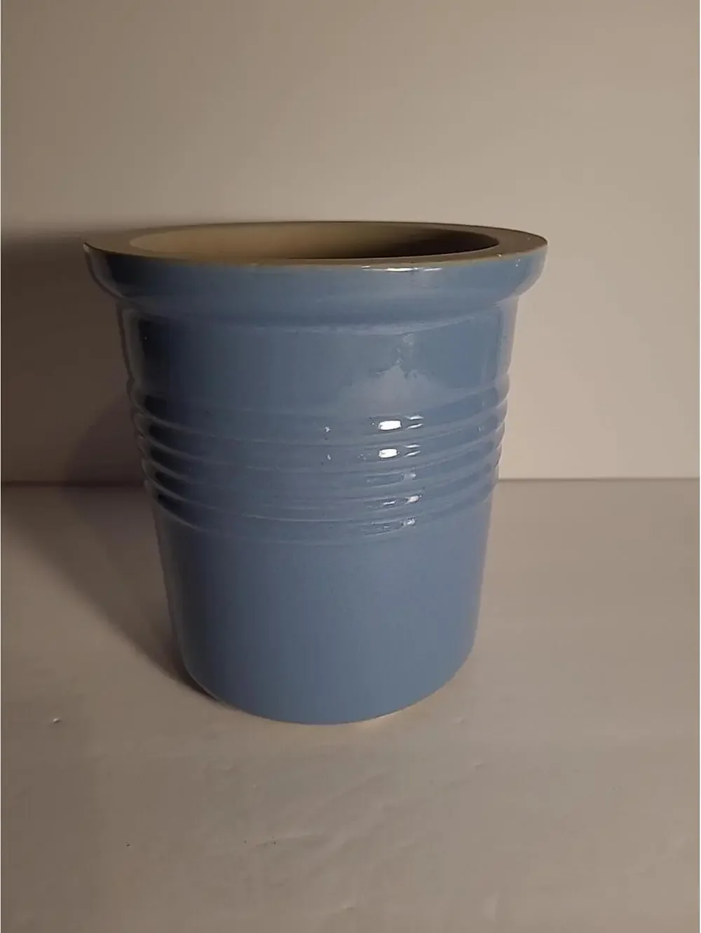 Pampered Chef Family Heritage Stoneware Utensil Holder Bread Crock Lt. Blue